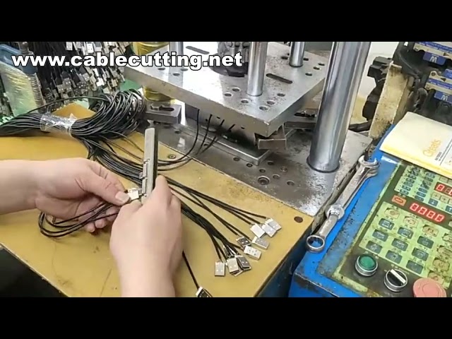 USB Wire Injection Mold, Injection Mold for Cable Plug & USB Connector