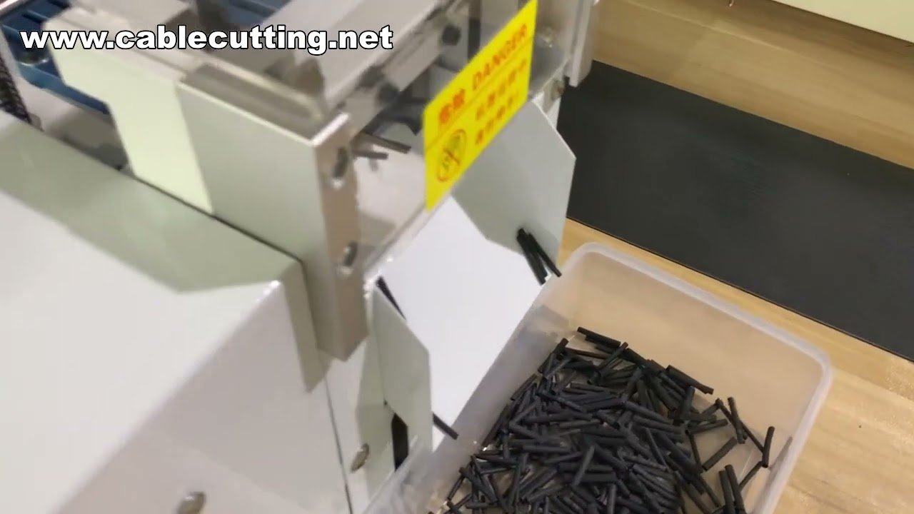 Automatic Belt & Pipe Cutting Machine for Industrial Packaging