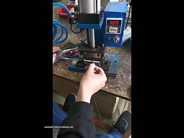 Semi-Automatic Electric Heated Wire Stripping Machine