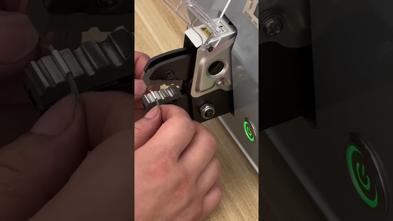 20-EC Electric Terminal Crimping Machine for Terminals Up to 10 sq mm