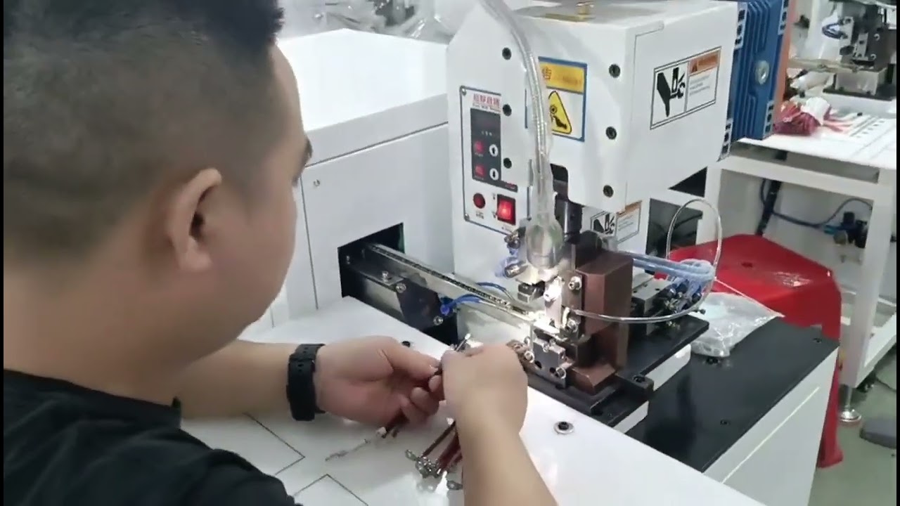 90 Degree Bent Terminal Vibrating Disc Loose Terminal Machine Automatic Feeding of Loose Termina