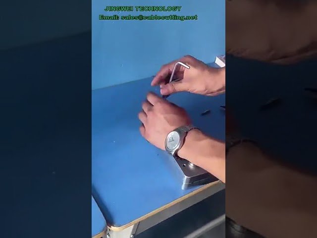 Desktop Semi-Automatic Mini USB Plastic Injection Molding Machine