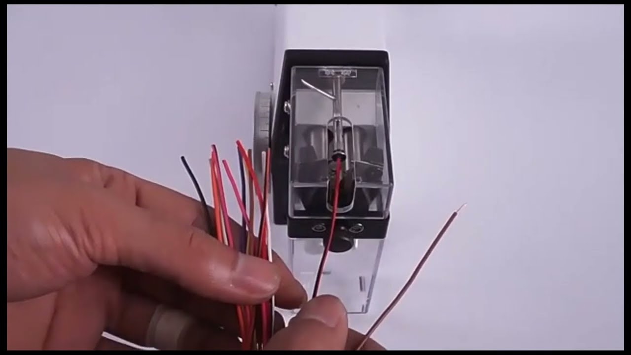 No-Change-Blade Pneumatic Wire Stripping Machine with 03-sec Cycle Time