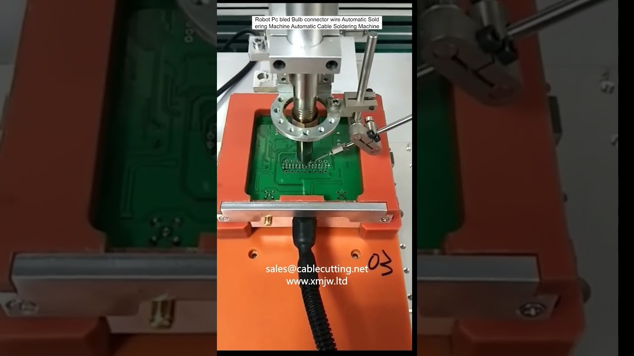 Automatic Robot PC Bulb Connector Wire Soldering Machine