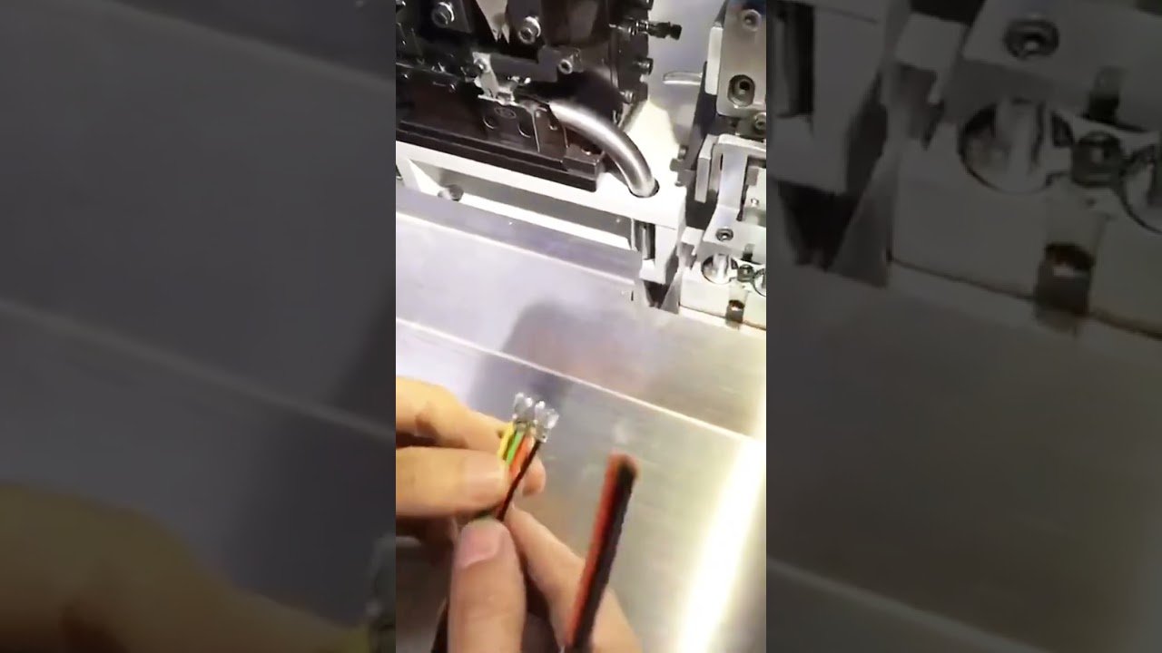 Multi-Core Wire Stripping and Crimping Machine for Factory Automation