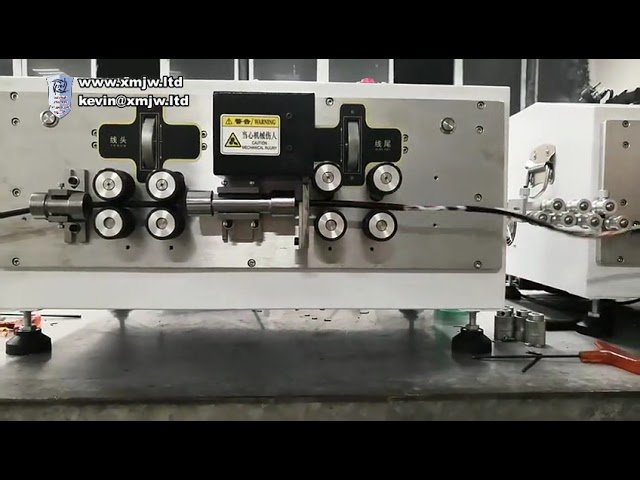Automatic BV Wire Cutting and Stripping Machine with Eight-Wheel Drive
