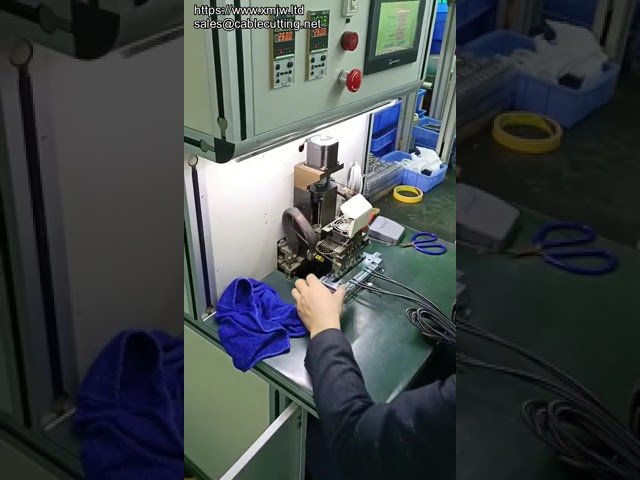 Dual-Side Pulse Heating Soldering Machine for Type-C Cable