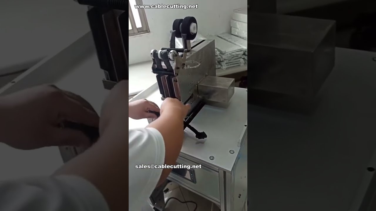 Double Taping Buckles on Flat Cables | Automated Wire Processing Machine | Professional Manufacturer